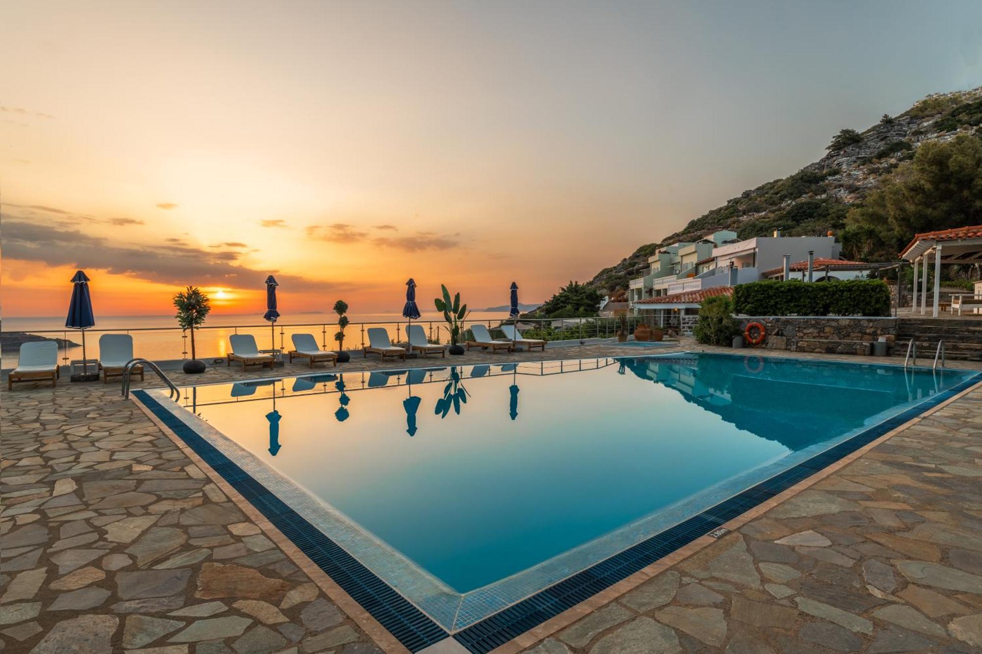 Adrakos (adults Only) Aparthotel